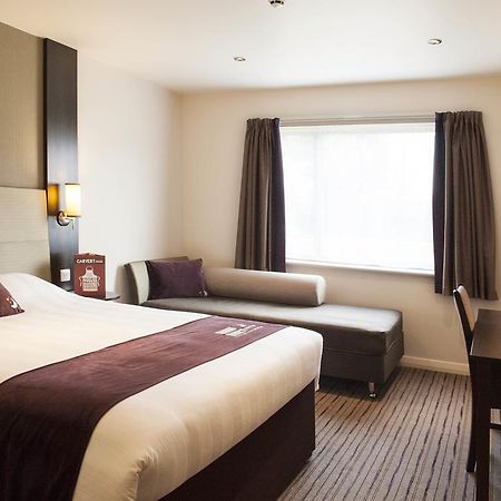 Premier Inn Falkirk - Larbert Exterior photo